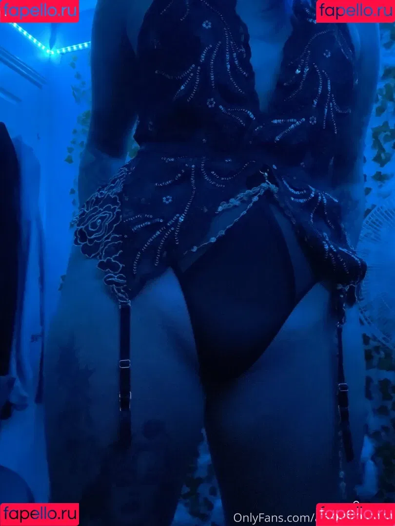 ashleymarieeg Onlyfans Photo Gallery 