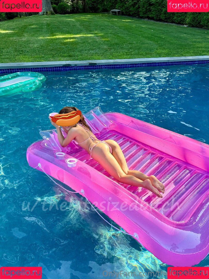 thebitesizedbitch Onlyfans Photo Gallery 