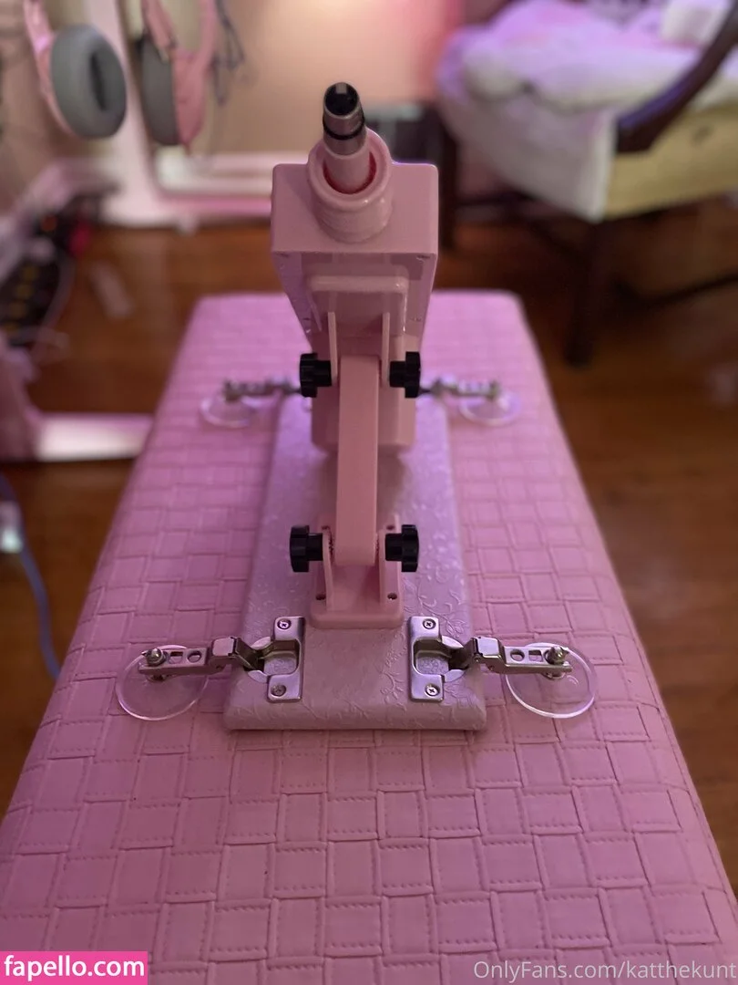 KatTheKunt Onlyfans Photo Gallery 