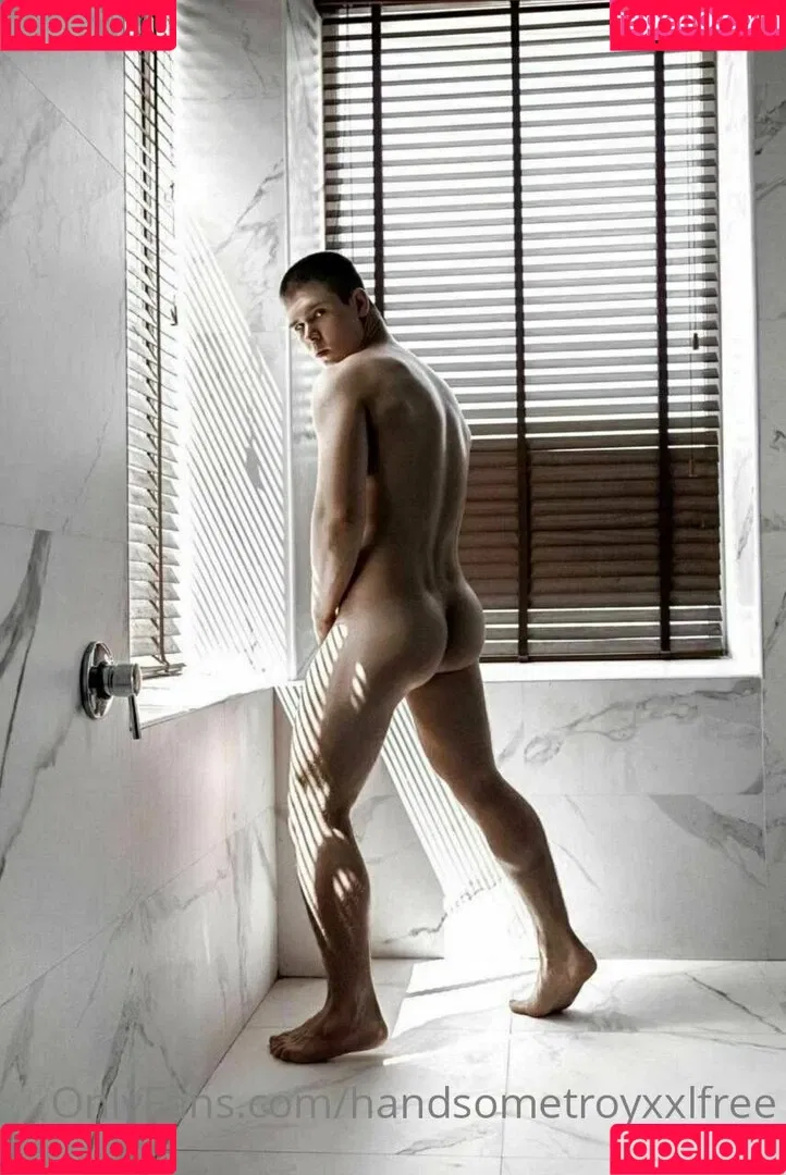 handsometroyxxlfree Onlyfans Photo Gallery 