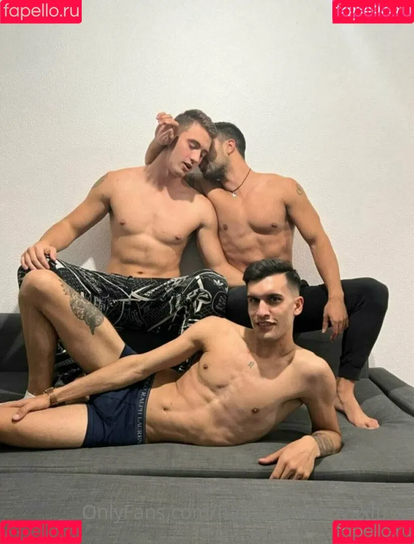 handsometroyxxlfree Onlyfans Photo Gallery 