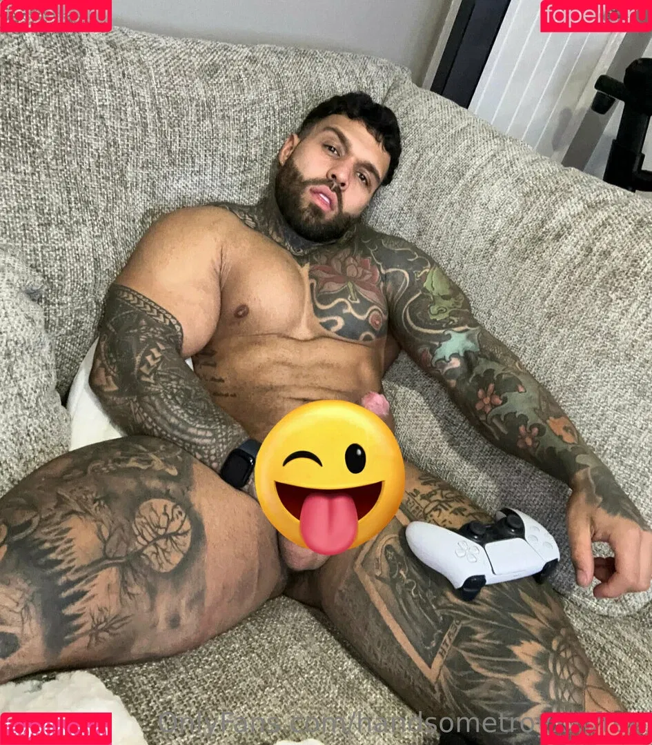 handsometroyxxlfree Onlyfans Photo Gallery 