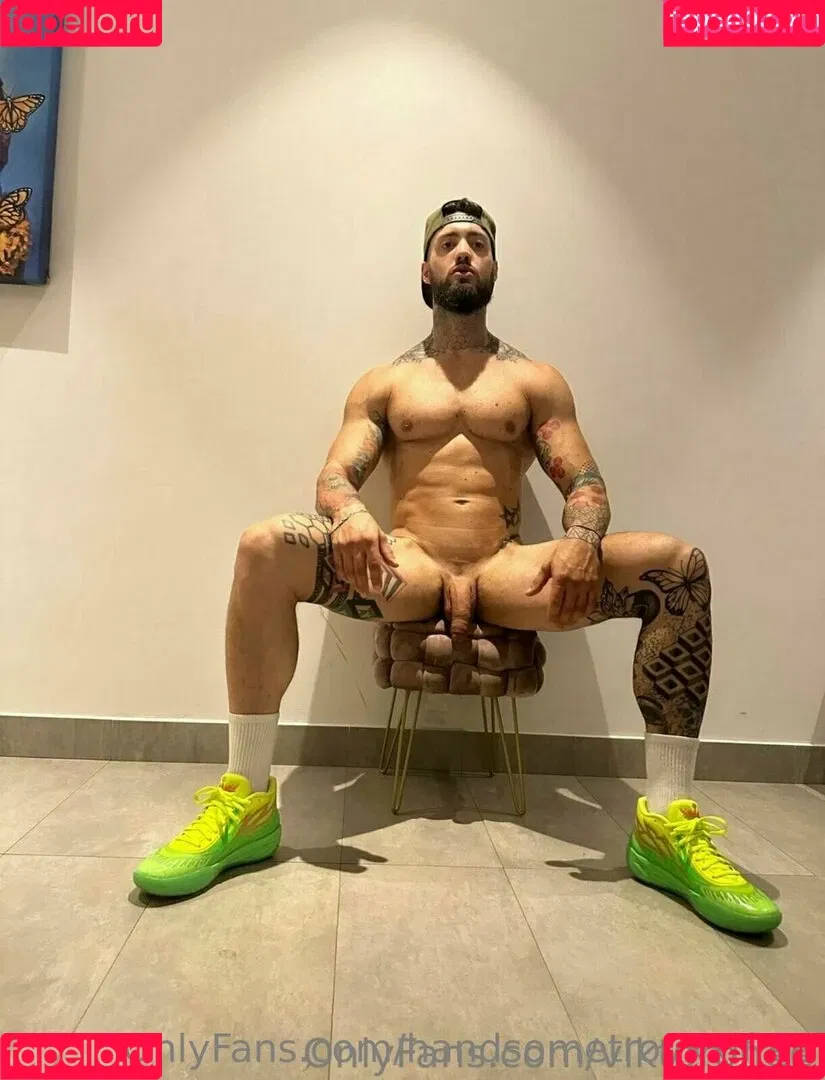 handsometroyxxlfree Onlyfans Photo Gallery 