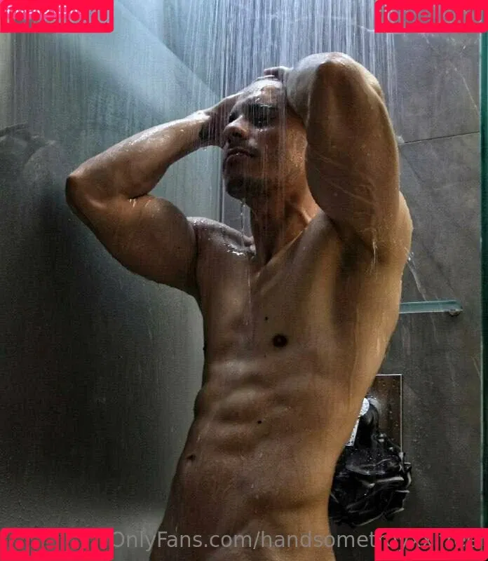 handsometroyxxlfree Onlyfans Photo Gallery 