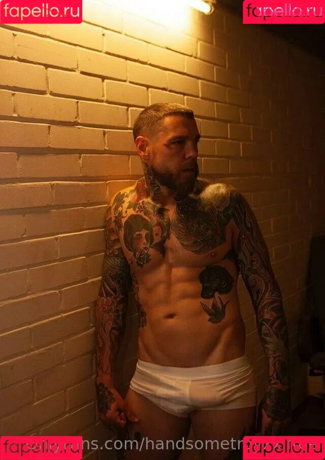 handsometroyxxlfree Onlyfans Photo Gallery 