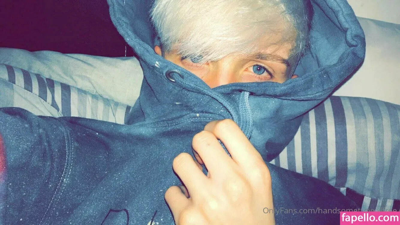 handsometroyxxlfree Onlyfans Photo Gallery 