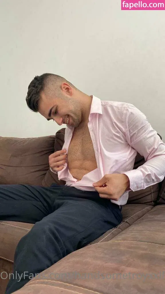 handsometroyxxlfree Onlyfans Photo Gallery 