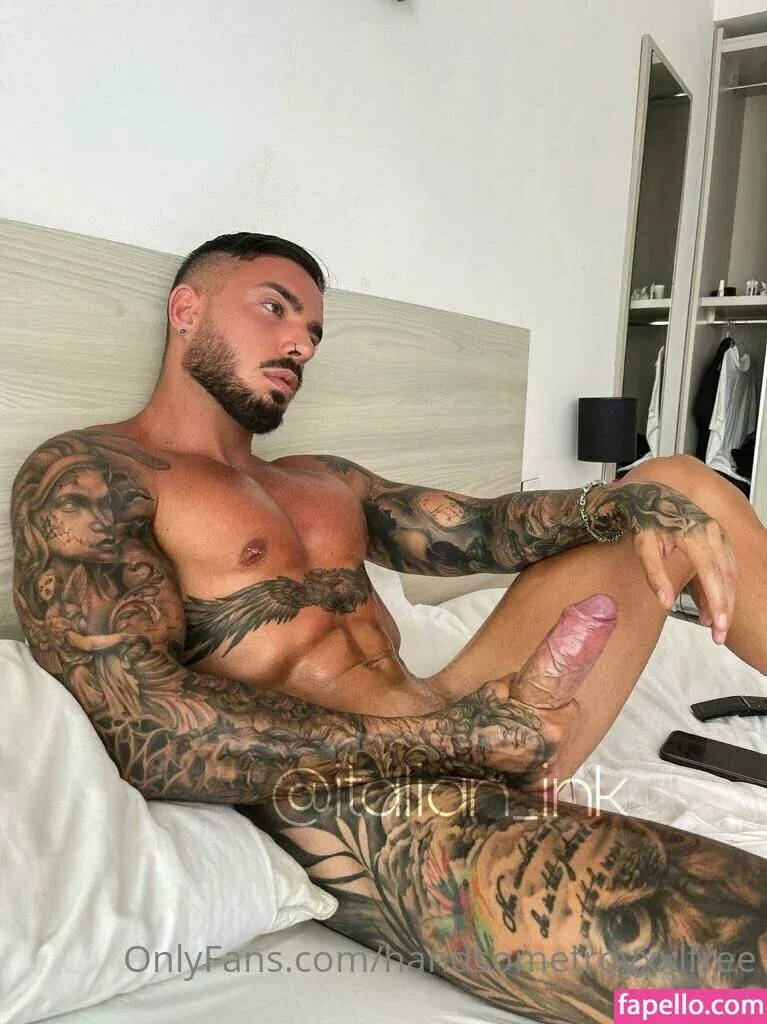 handsometroyxxlfree Onlyfans Photo Gallery 