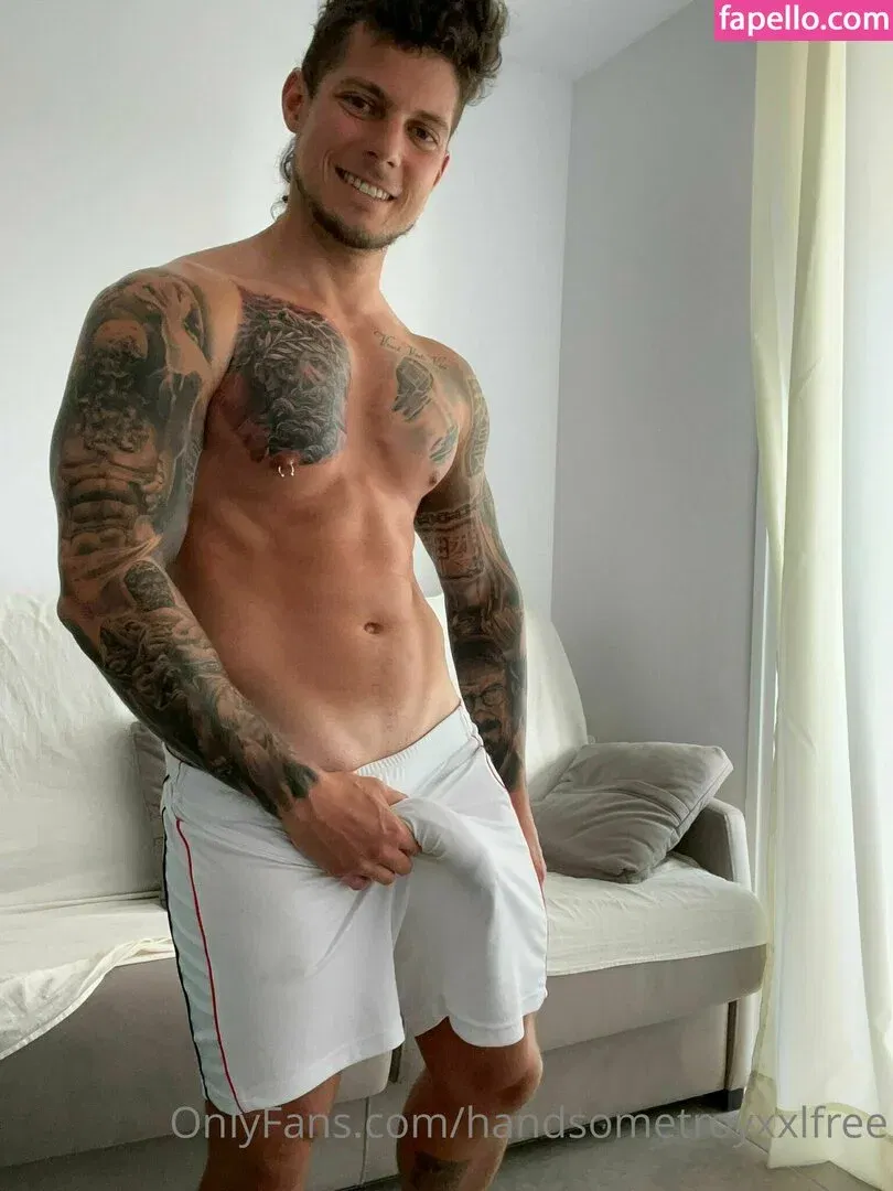 handsometroyxxlfree Onlyfans Photo Gallery 