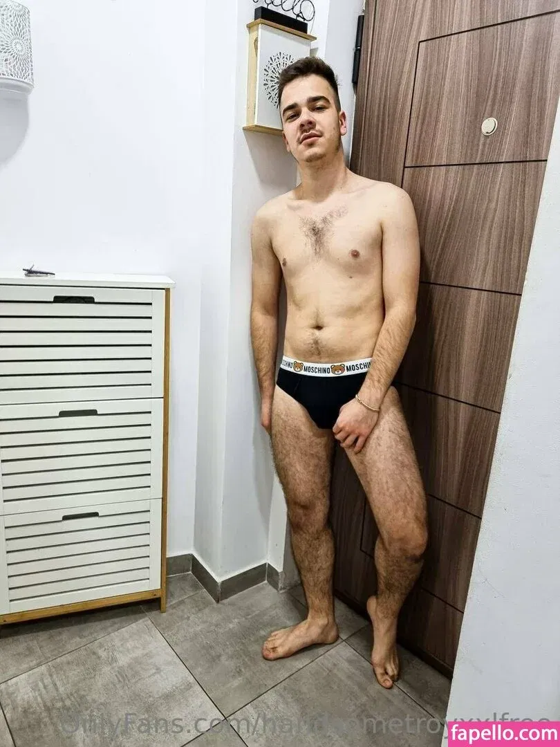 handsometroyxxlfree Onlyfans Photo Gallery 