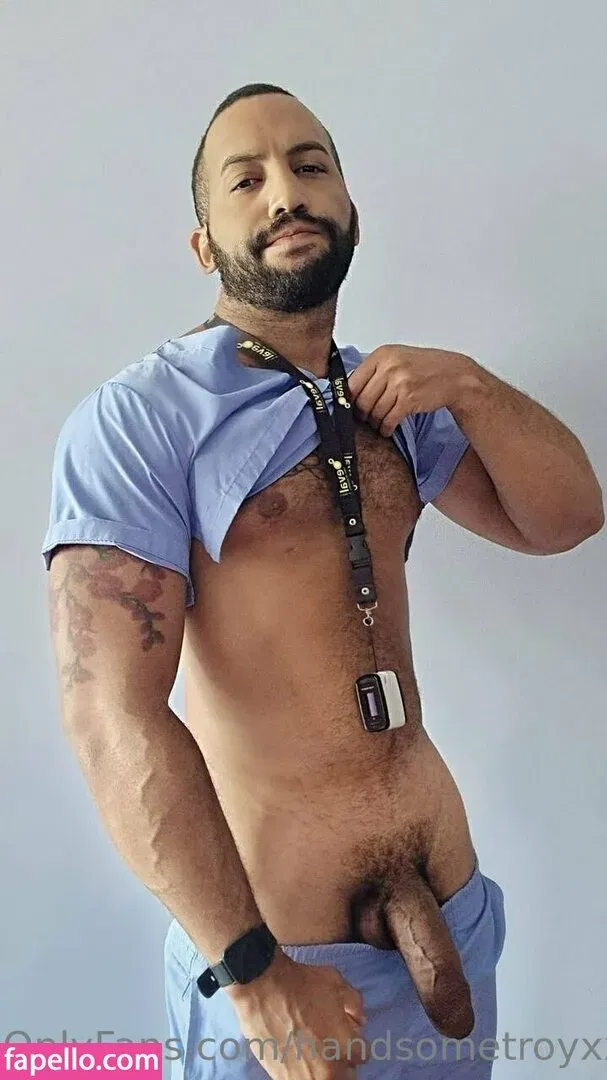 handsometroyxxlfree Onlyfans Photo Gallery 