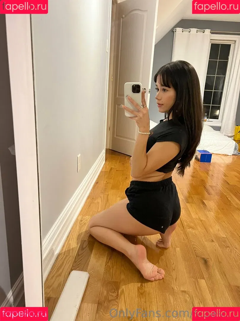 Sia ASMR Onlyfans Photo Gallery 