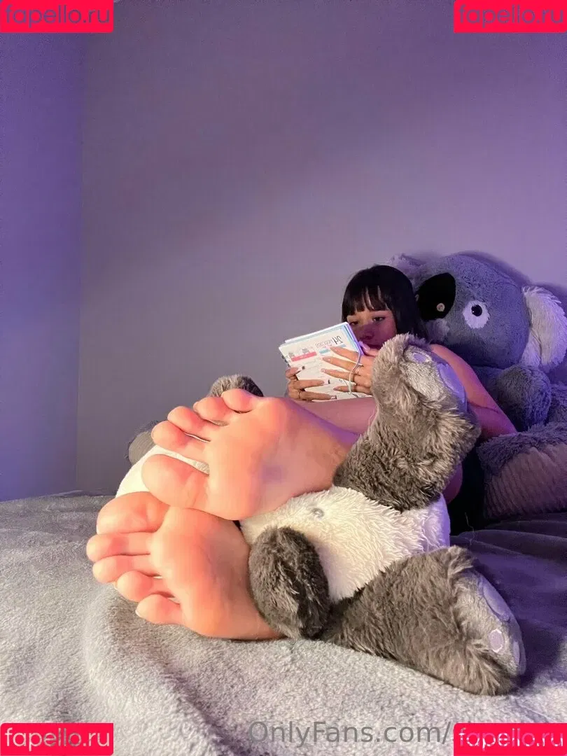 Sia ASMR Onlyfans Photo Gallery 