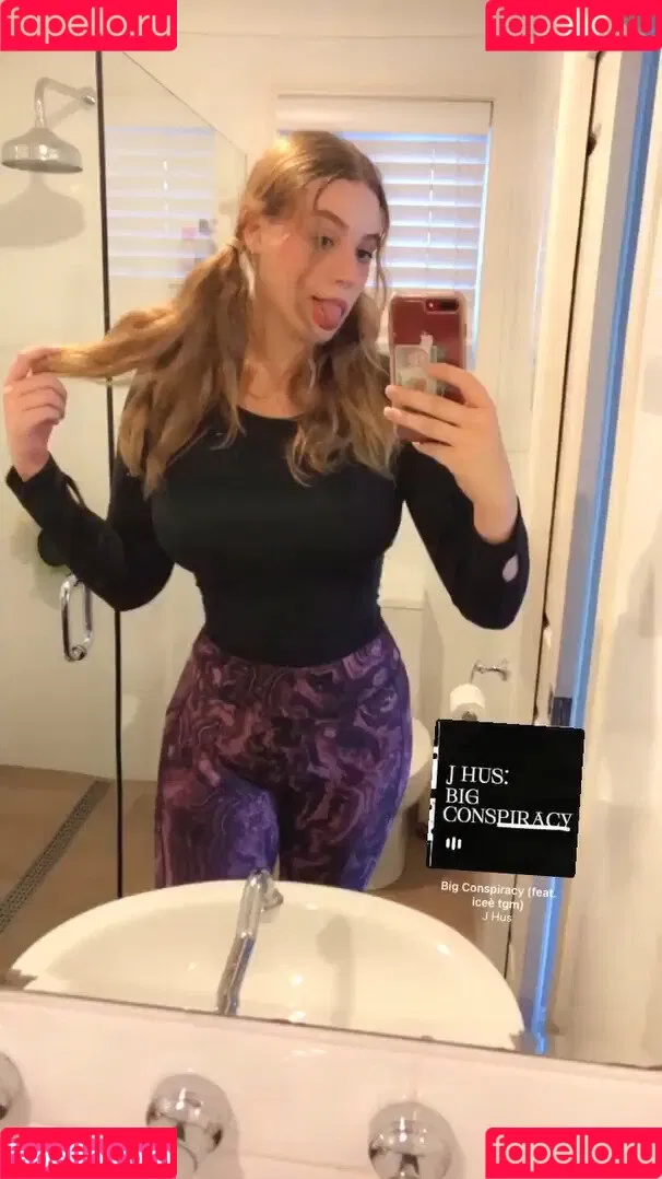 Alida Moya Onlyfans Photo Gallery 