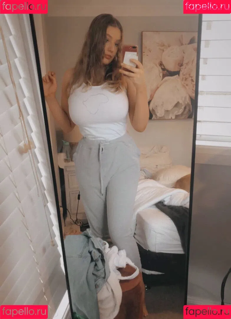 Alida Moya Onlyfans Photo Gallery 