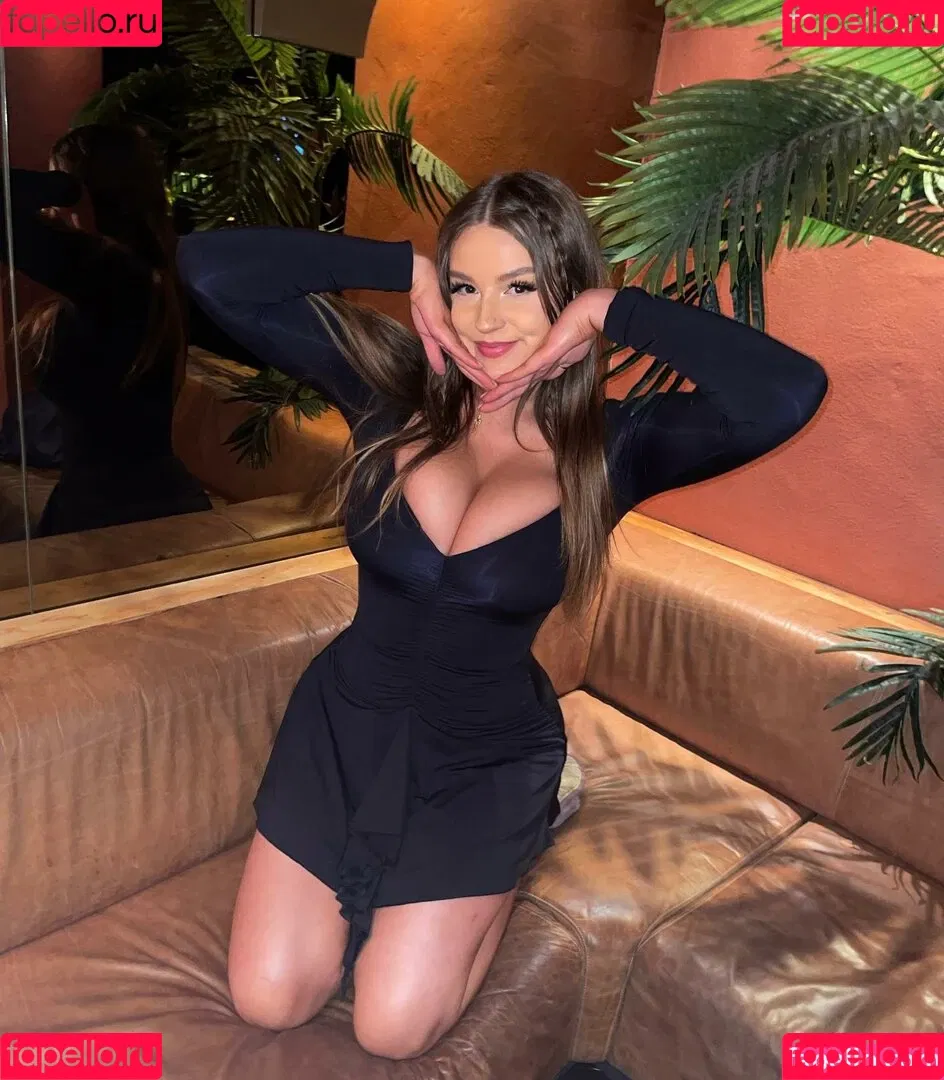 Alida Moya Onlyfans Photo Gallery 