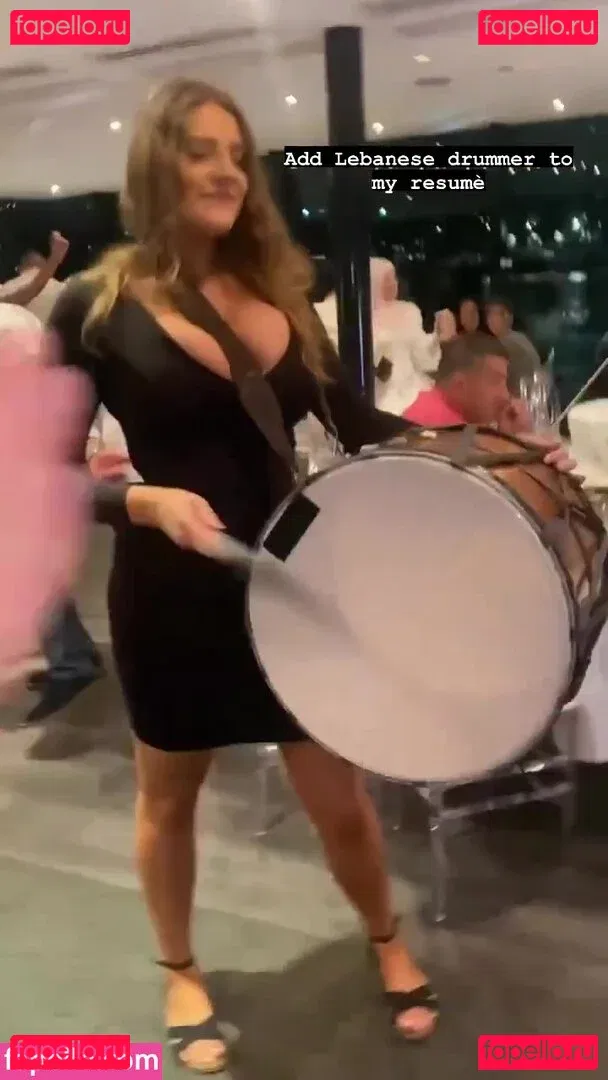 Alida Moya Onlyfans Photo Gallery 