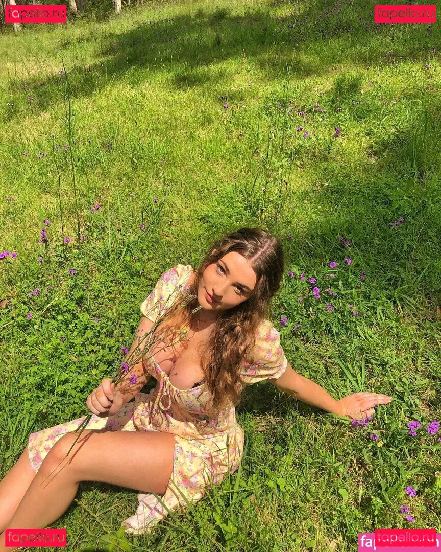 Alida Moya Onlyfans Photo Gallery 