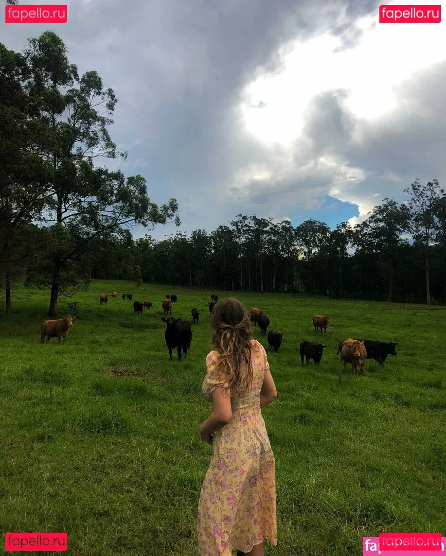 Alida Moya Onlyfans Photo Gallery 