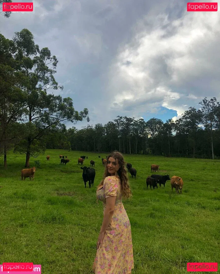 Alida Moya Onlyfans Photo Gallery 