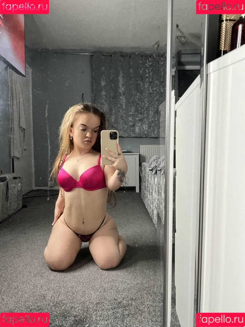 elliecassidy Onlyfans Photo Gallery 