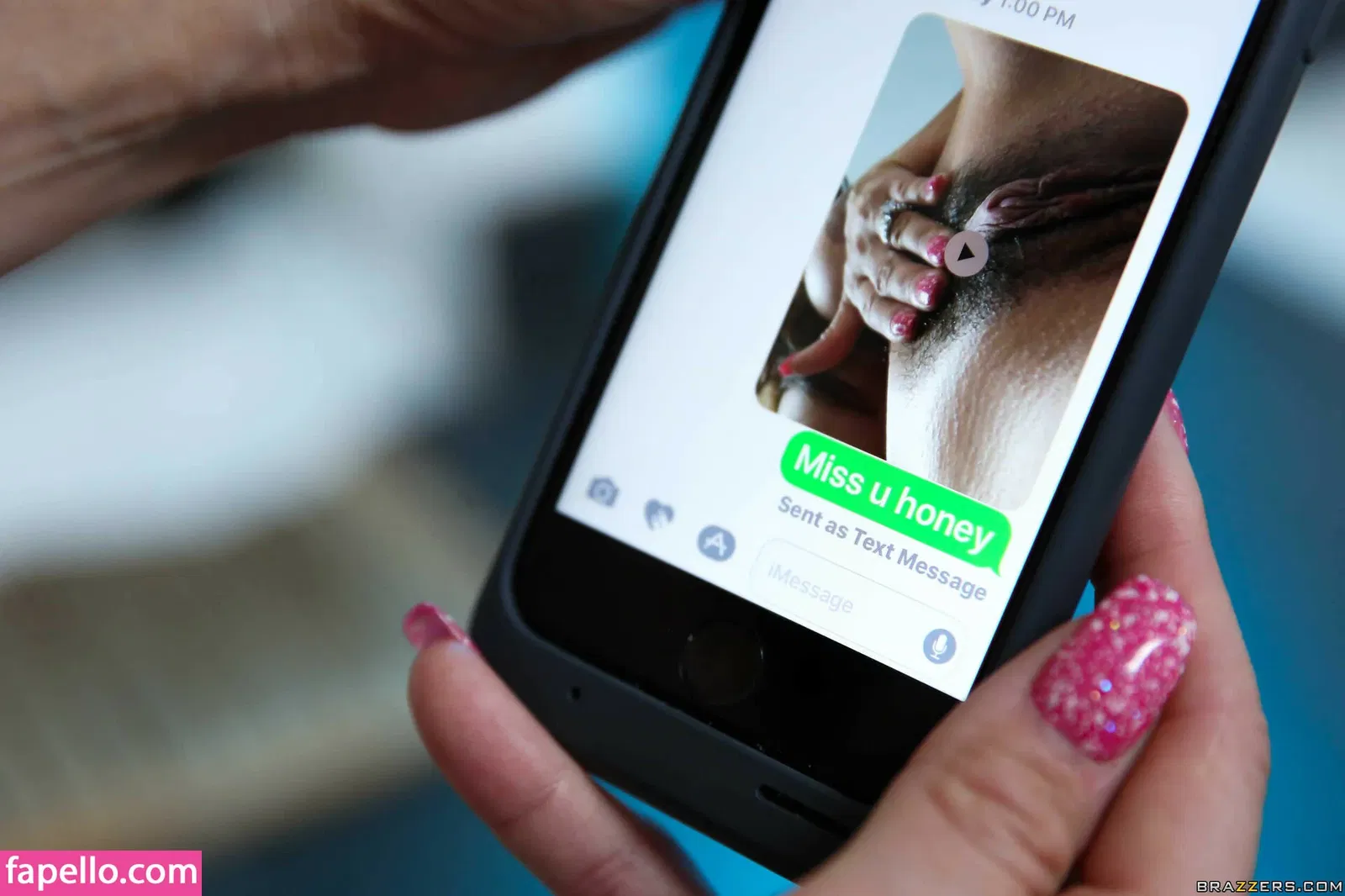 Ariella Ferrera Onlyfans Photo Gallery 