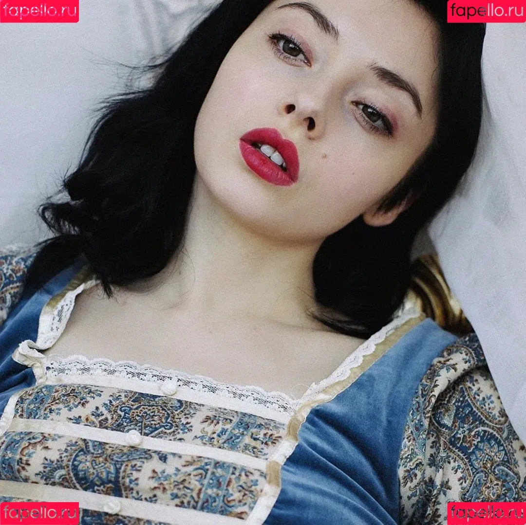 ohthumbelina Onlyfans Photo Gallery 