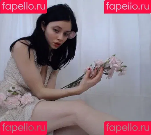 ohthumbelina Onlyfans Photo Gallery 