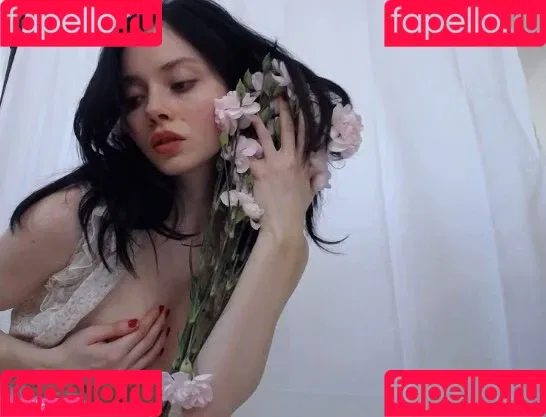 ohthumbelina Onlyfans Photo Gallery 