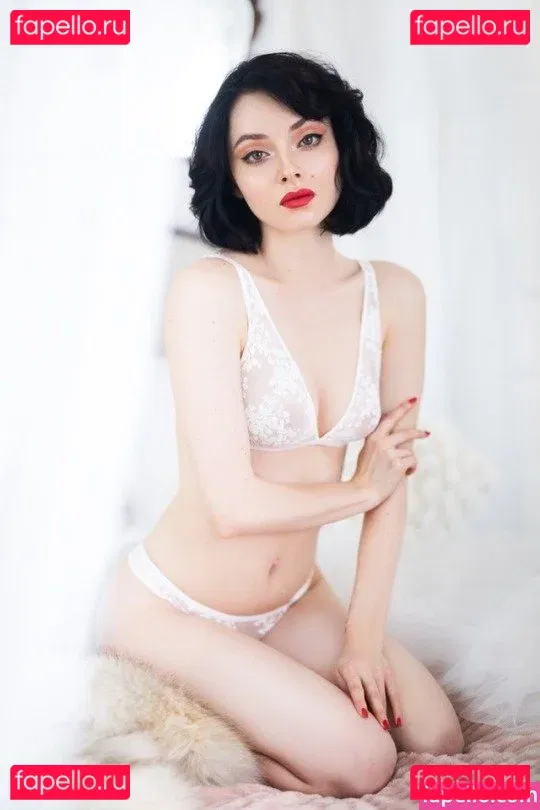 ohthumbelina Onlyfans Photo Gallery 