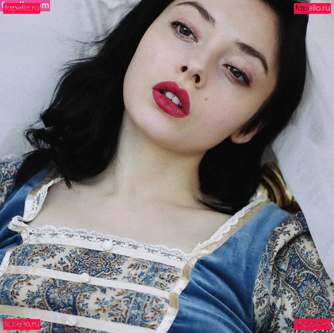 ohthumbelina Onlyfans Photo Gallery 