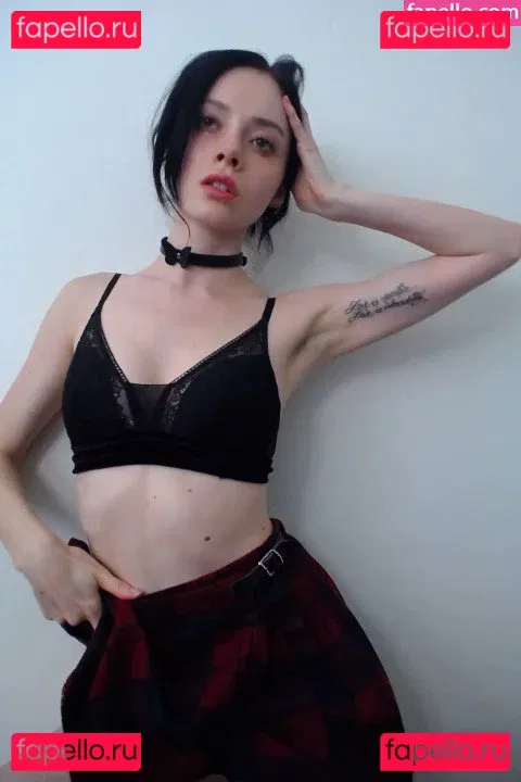 ohthumbelina Onlyfans Photo Gallery 