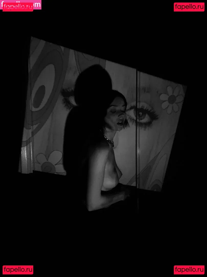 ohthumbelina Onlyfans Photo Gallery 