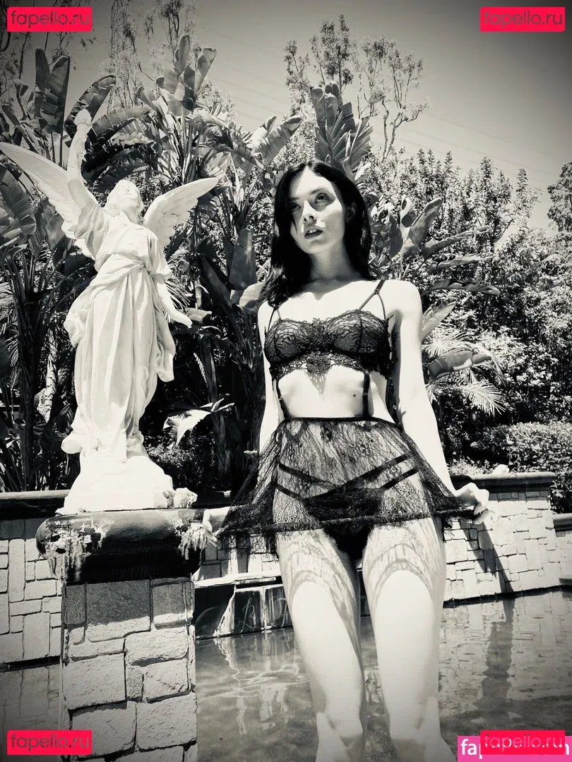 ohthumbelina Onlyfans Photo Gallery 