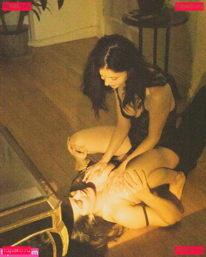 ohthumbelina Onlyfans Photo Gallery 