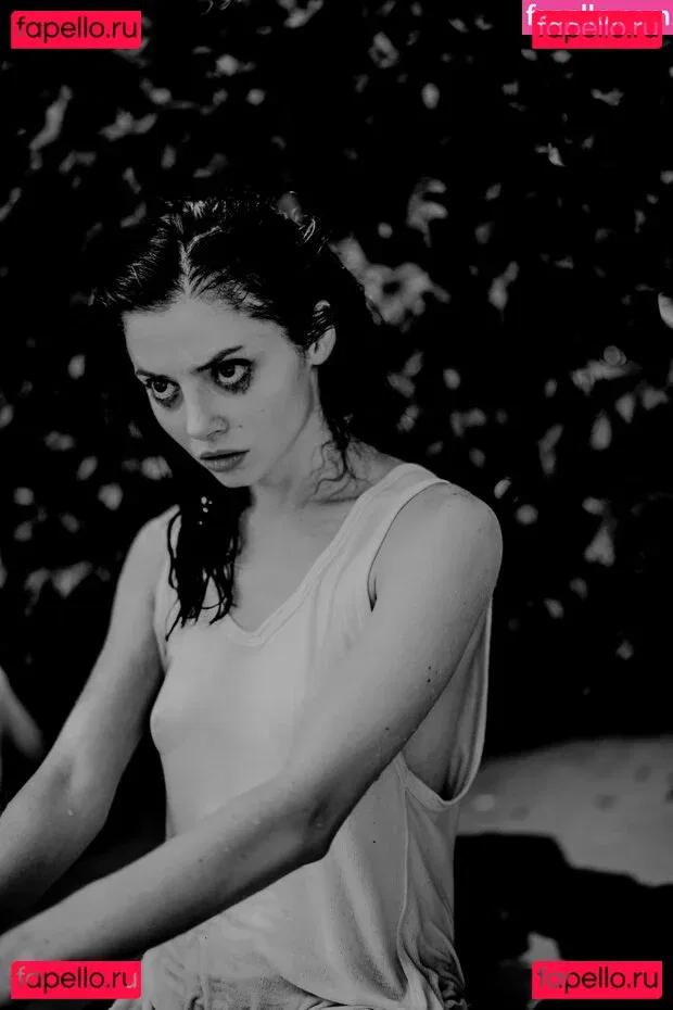 ohthumbelina Onlyfans Photo Gallery 