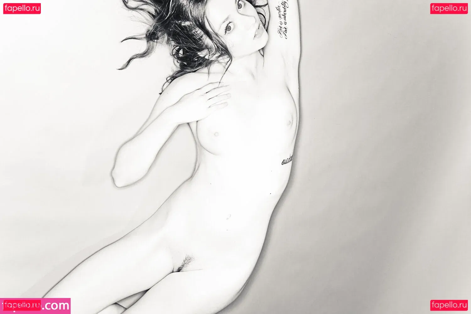 ohthumbelina Onlyfans Photo Gallery 