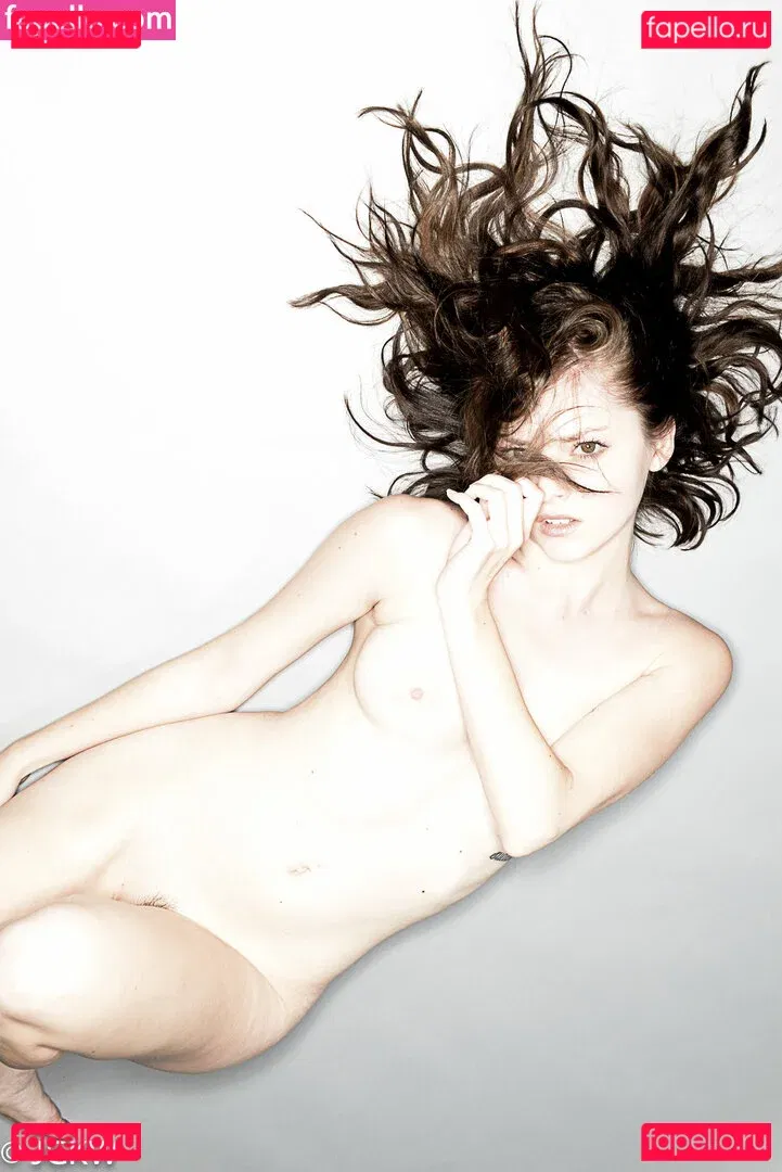 ohthumbelina Onlyfans Photo Gallery 