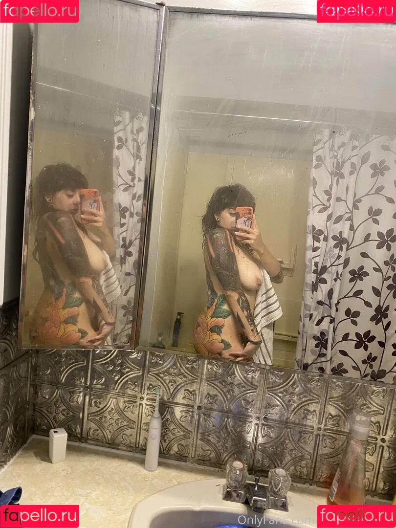 thelittlewillow Onlyfans Photo Gallery 