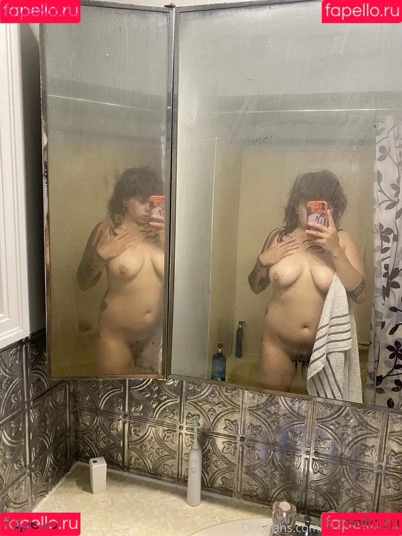 thelittlewillow Onlyfans Photo Gallery 