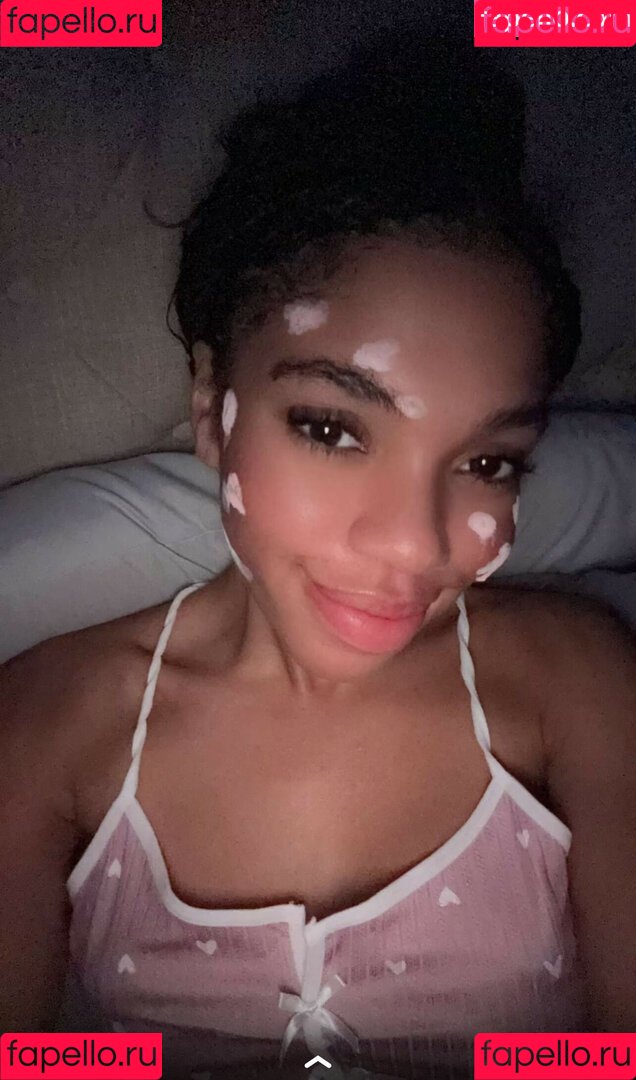 thelittlewillow Onlyfans Photo Gallery 