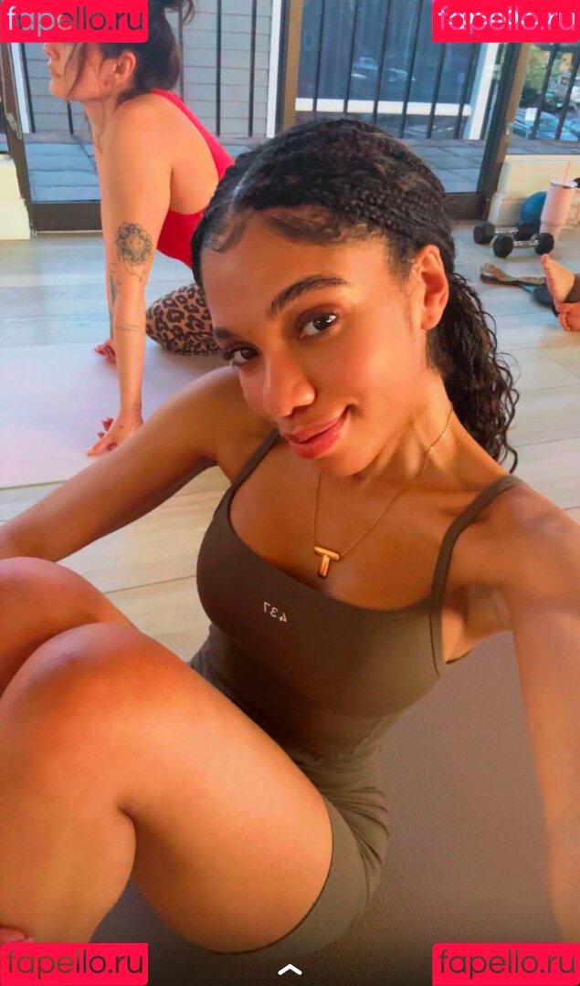 thelittlewillow Onlyfans Photo Gallery 