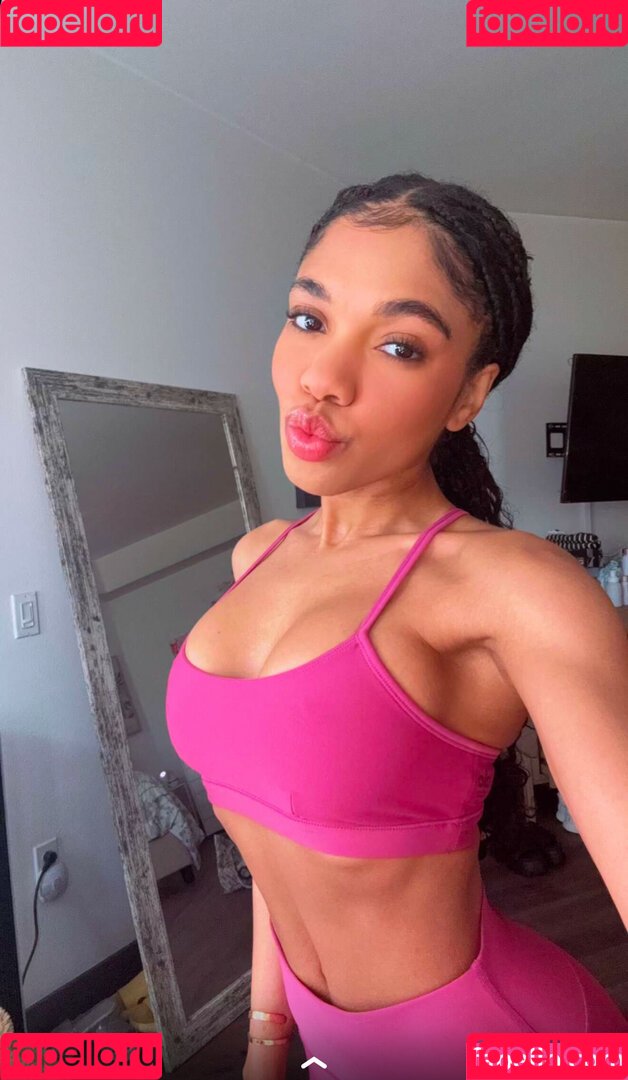 thelittlewillow Onlyfans Photo Gallery 