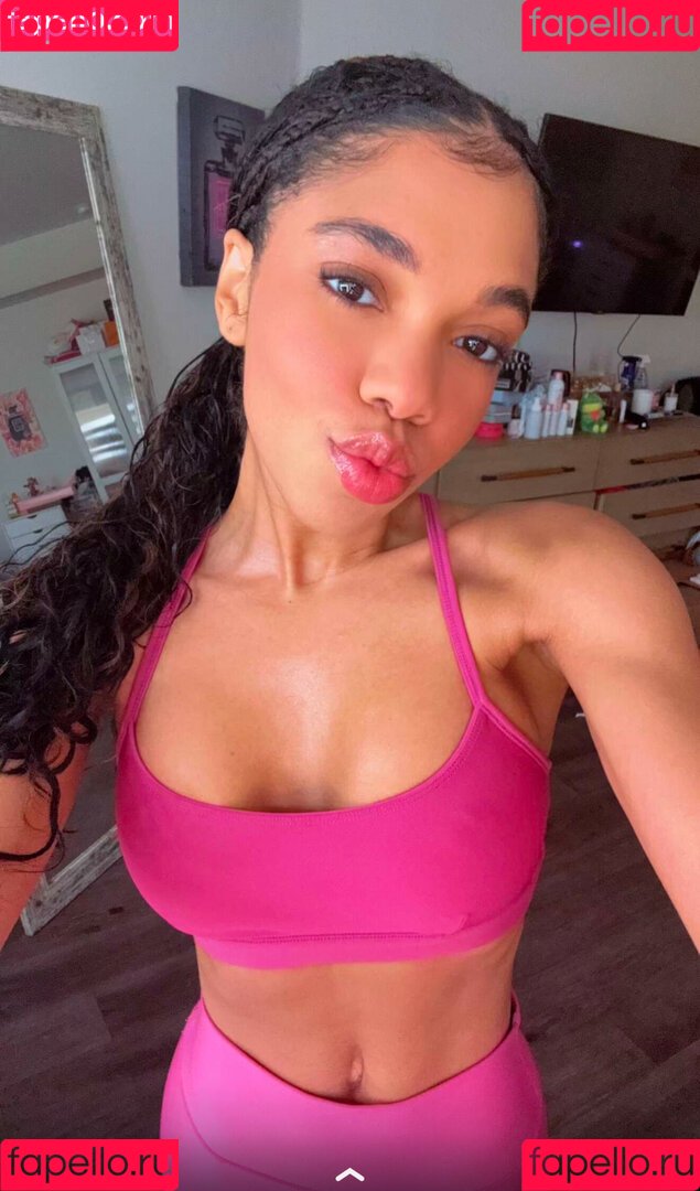 thelittlewillow Onlyfans Photo Gallery 