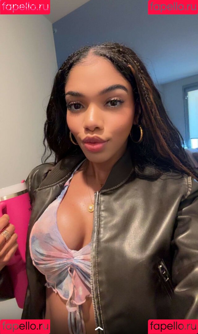 thelittlewillow Onlyfans Photo Gallery 