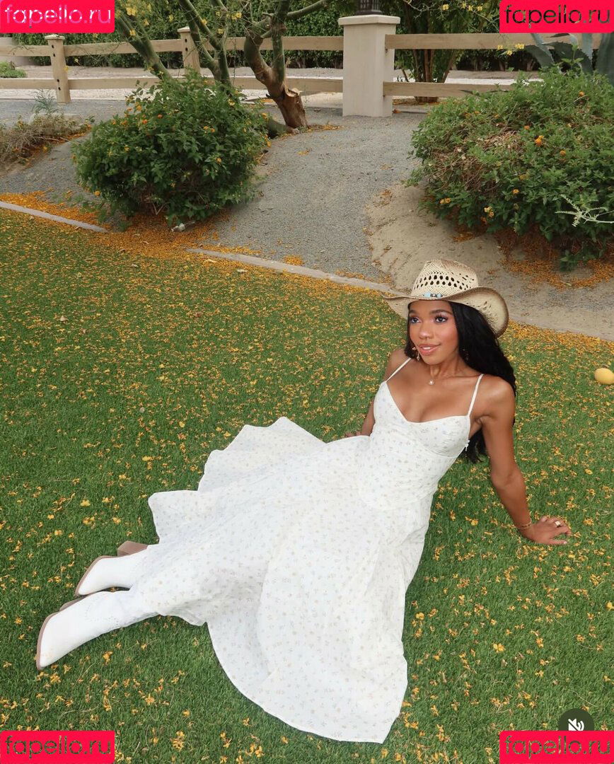 thelittlewillow Onlyfans Photo Gallery 