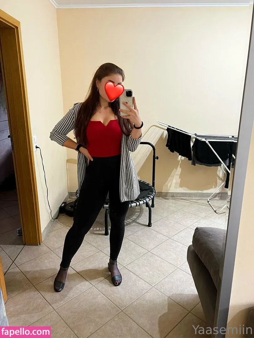 yaasemiin Onlyfans Photo Gallery 
