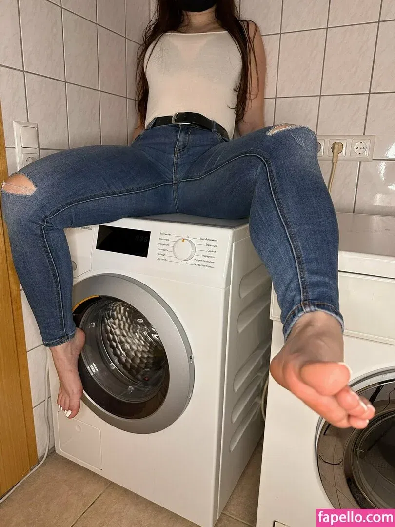 yaasemiin Onlyfans Photo Gallery 