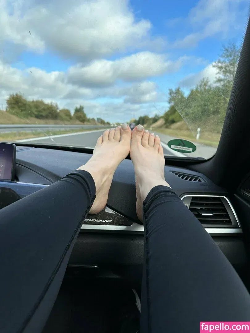 yaasemiin Onlyfans Photo Gallery 