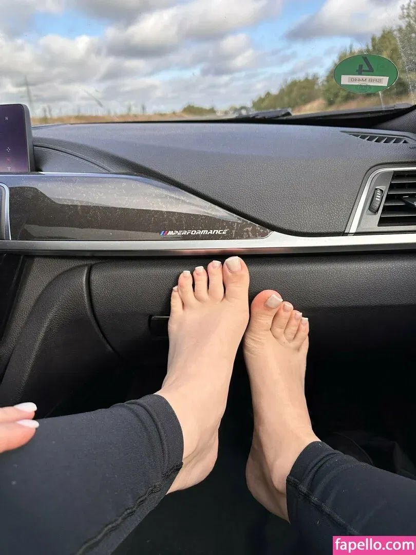 yaasemiin Onlyfans Photo Gallery 